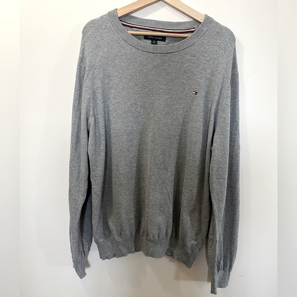 Tommy Hilfiger Crewneck Sweater - Picture 1 of 3